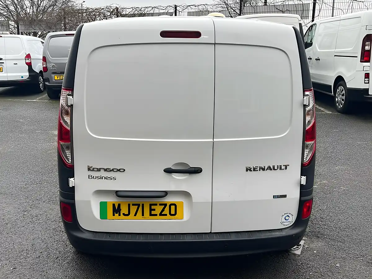 Used 2021 Renault Kangoo Business White - Interior and Exterior details 6
