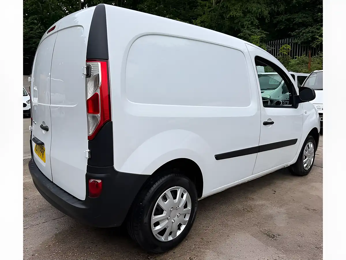 Used 2021 Renault Kangoo Business White - Interior and Exterior details 9