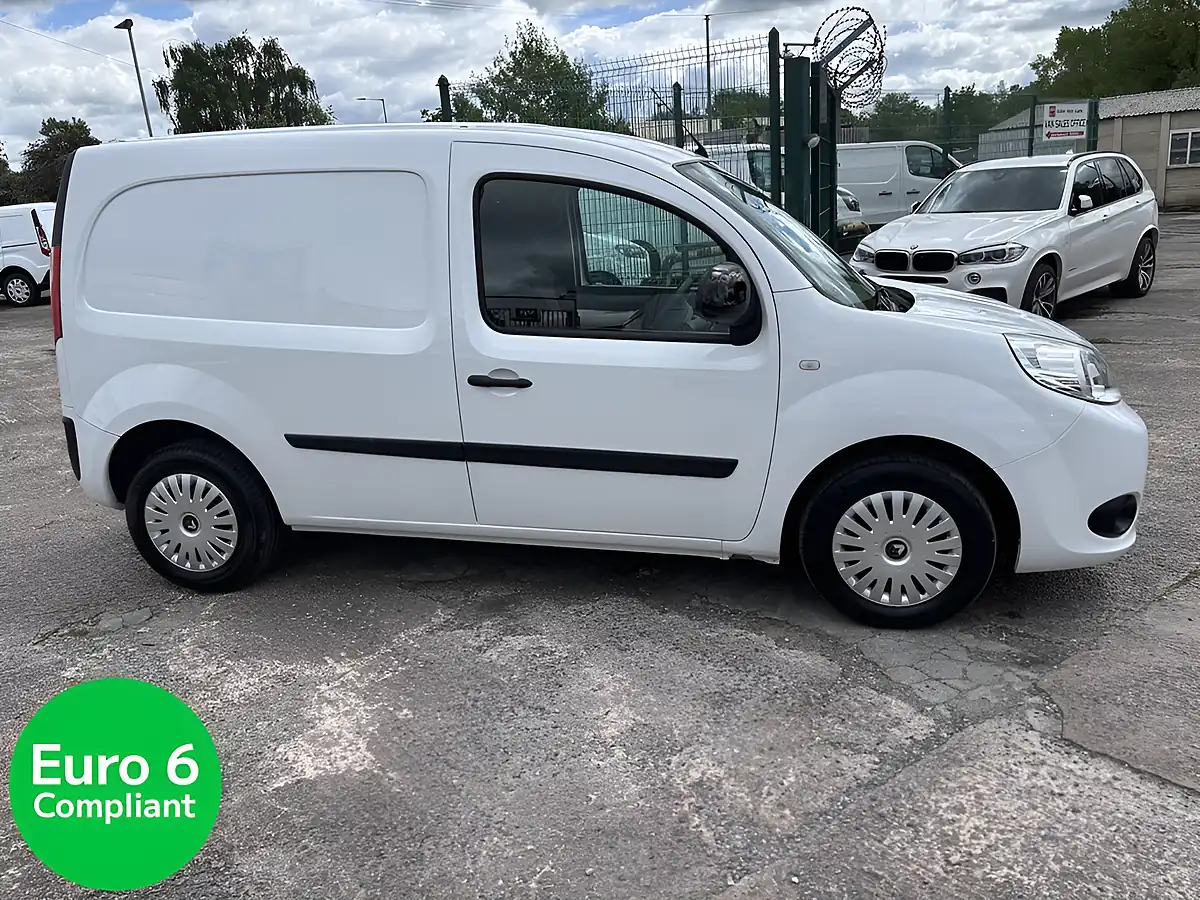 Used 2021 Renault Kangoo Business+ White - Interior and Exterior details 4