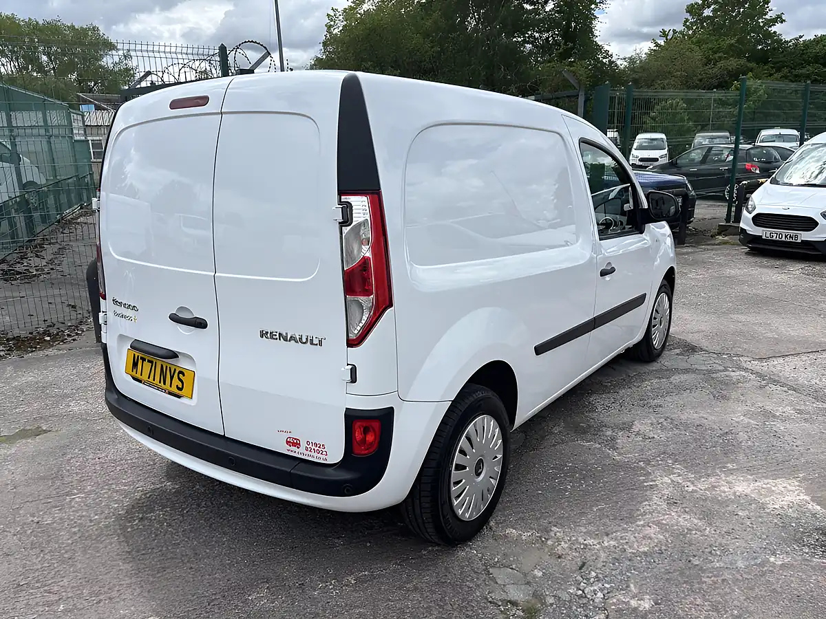 Used 2021 Renault Kangoo Business+ White - Interior and Exterior details 5