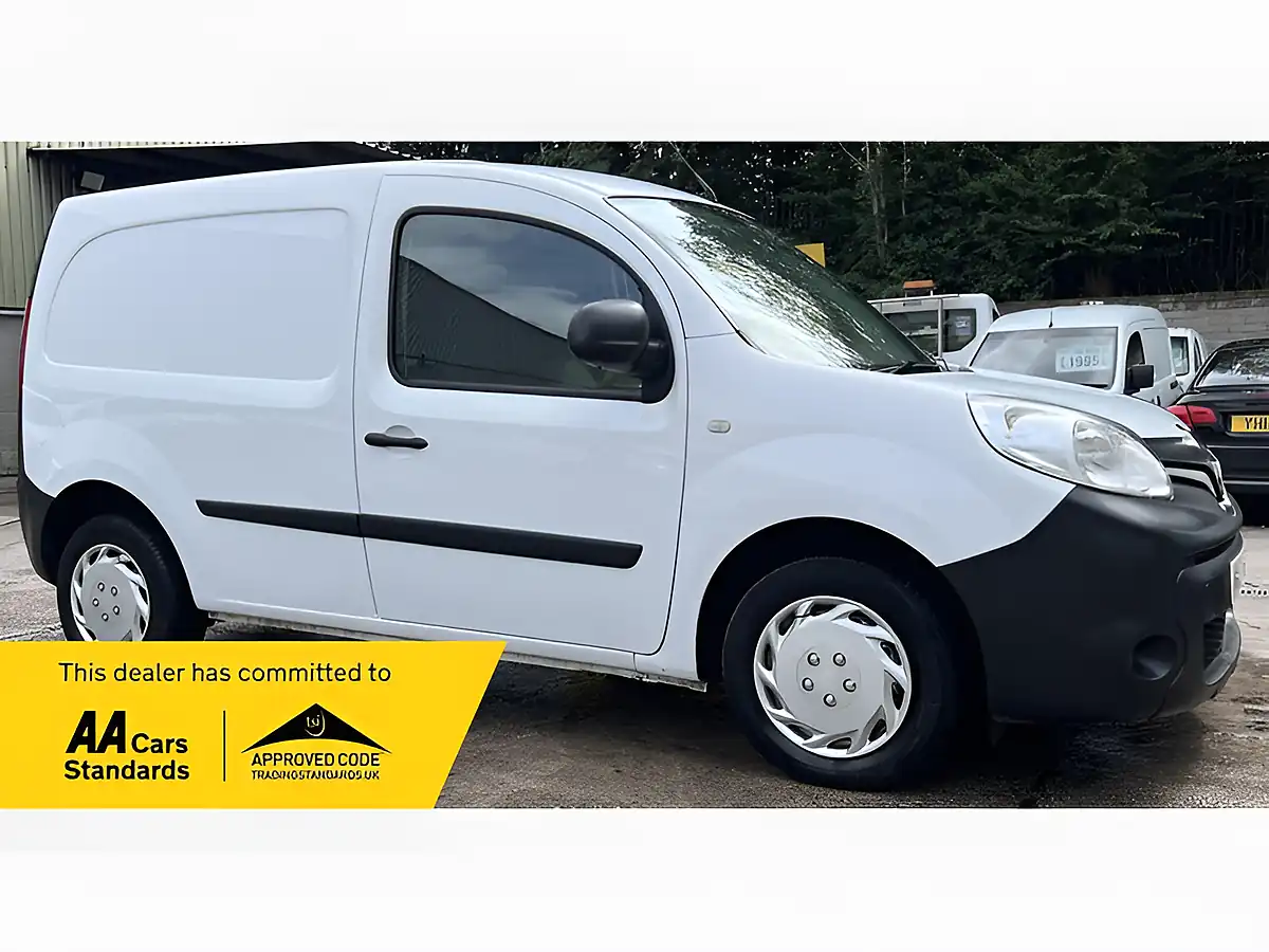 Used 2021 Renault Kangoo Energy ML19 Business White - Front View