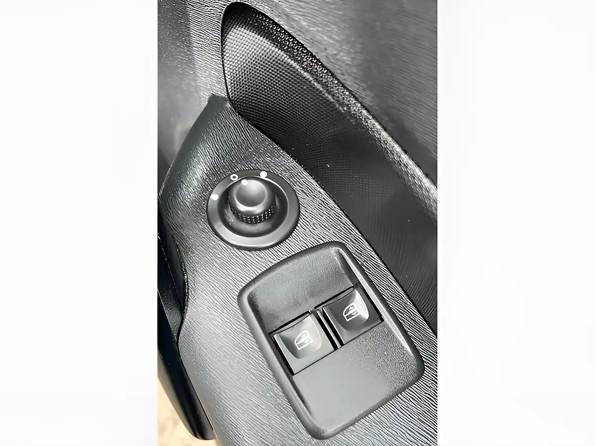 Used 2021 Renault Kangoo Energy ML19 Business White - Interior and Exterior details 15