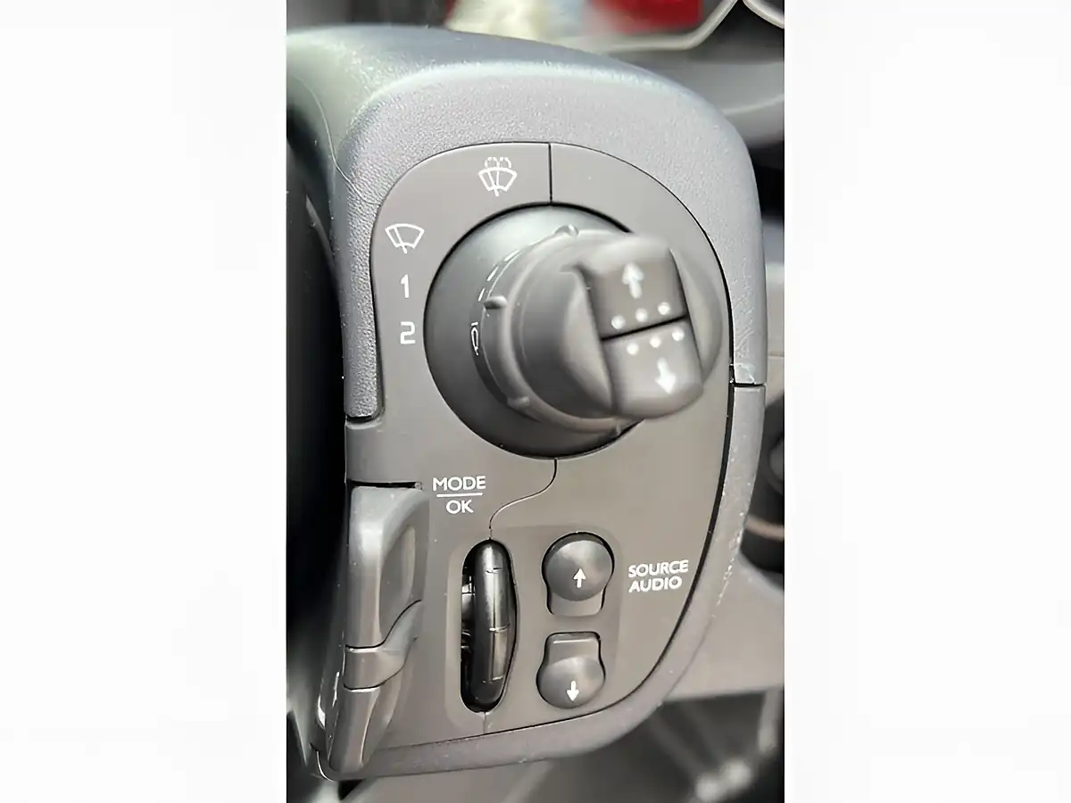 Used 2021 Renault Kangoo Energy ML19 Business White - Interior and Exterior details 17