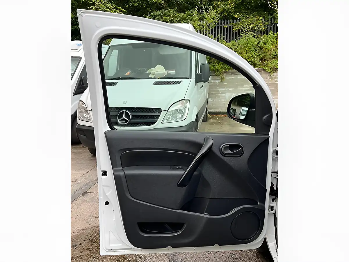 Used 2021 Renault Kangoo Energy ML19 Business White - Interior and Exterior details 19