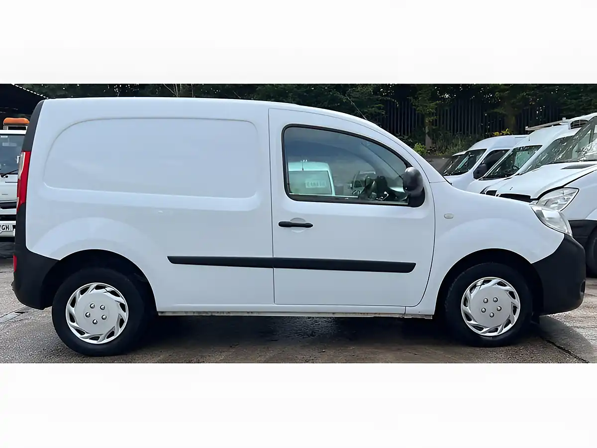 Used 2021 Renault Kangoo Energy ML19 Business White - Interior and Exterior details 8