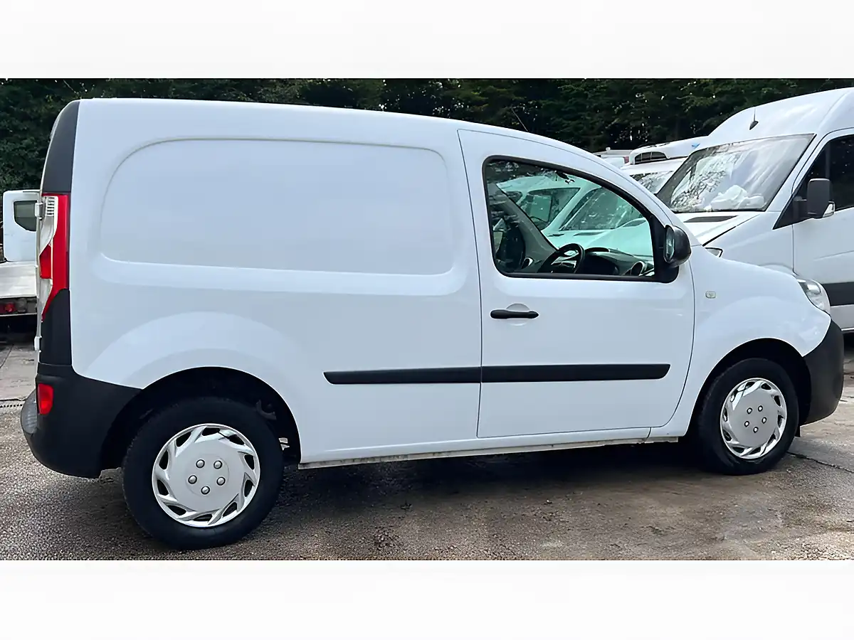 Used 2021 Renault Kangoo Energy ML19 Business White - Interior and Exterior details 9