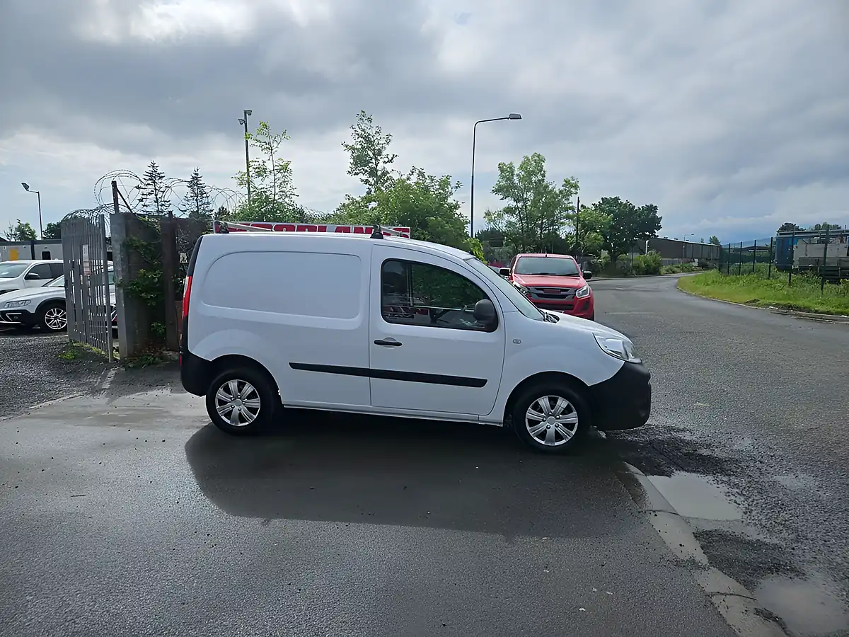 Used 2021 Renault Kangoo ML19 Business White - Interior and Exterior details 2