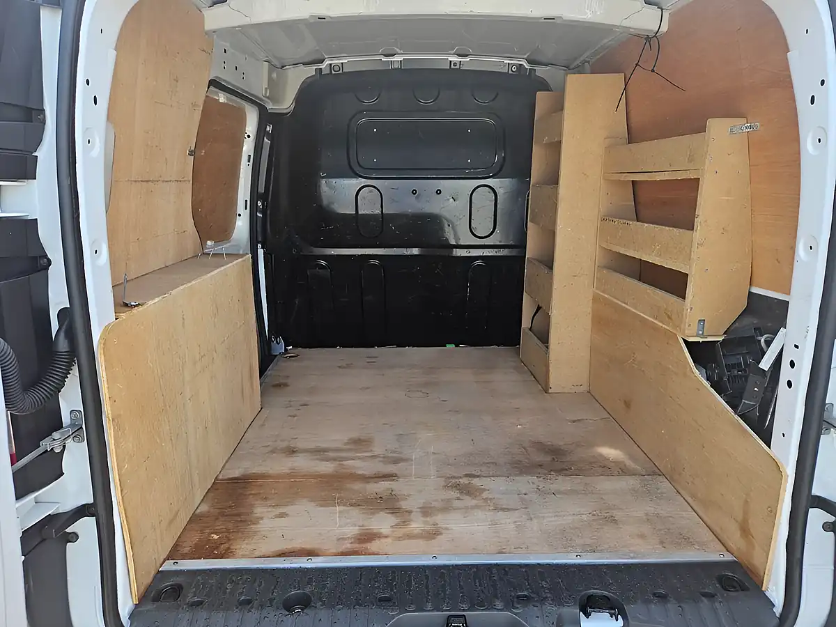 Used 2021 Renault Kangoo ML19 Business White - Interior and Exterior details 10