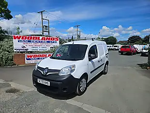 Used 2021 Renault Kangoo ML19 Business White - Interior and Exterior details 4