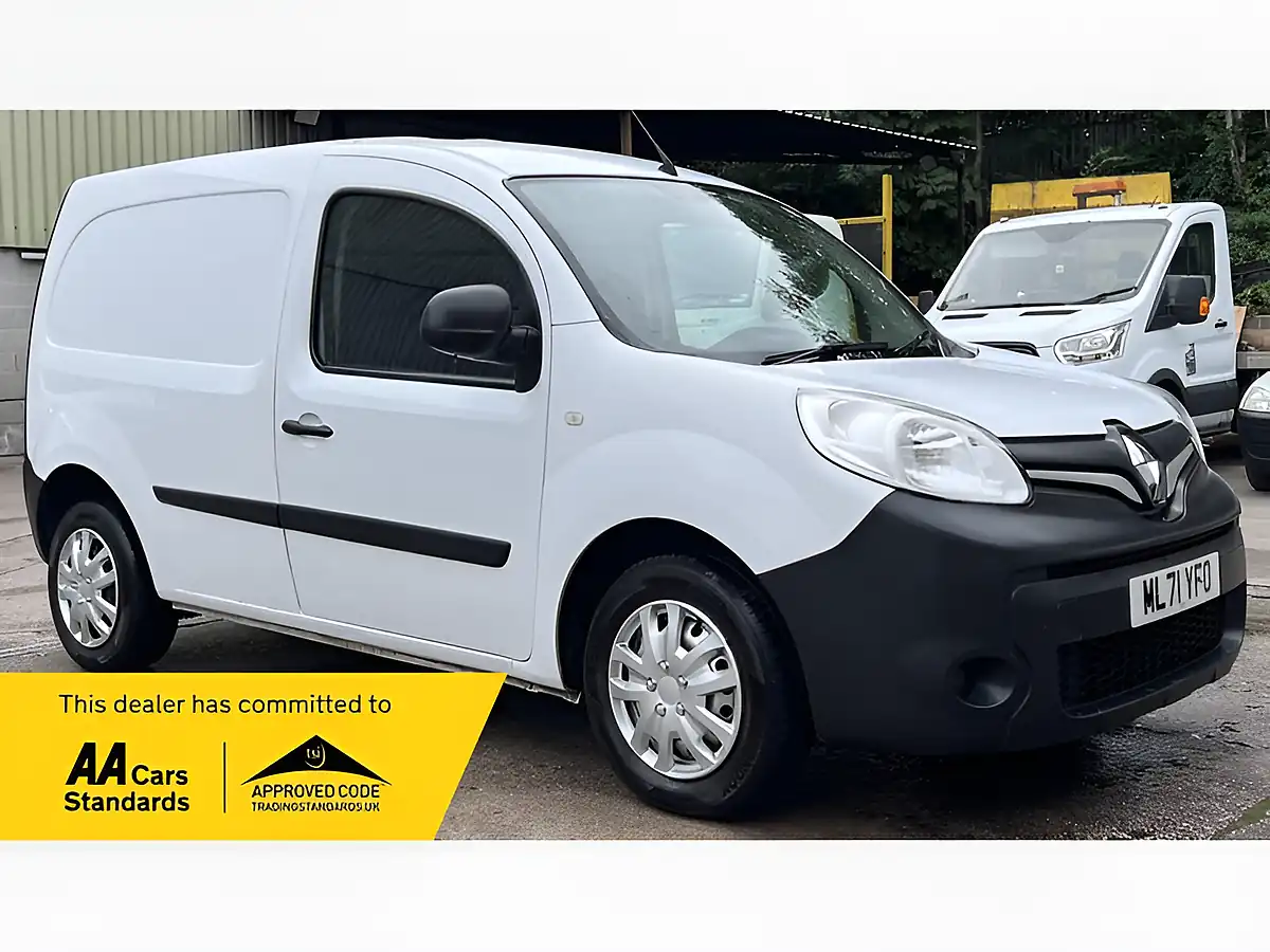 Used 2021 Renault Kangoo ML19 Business White - Front View