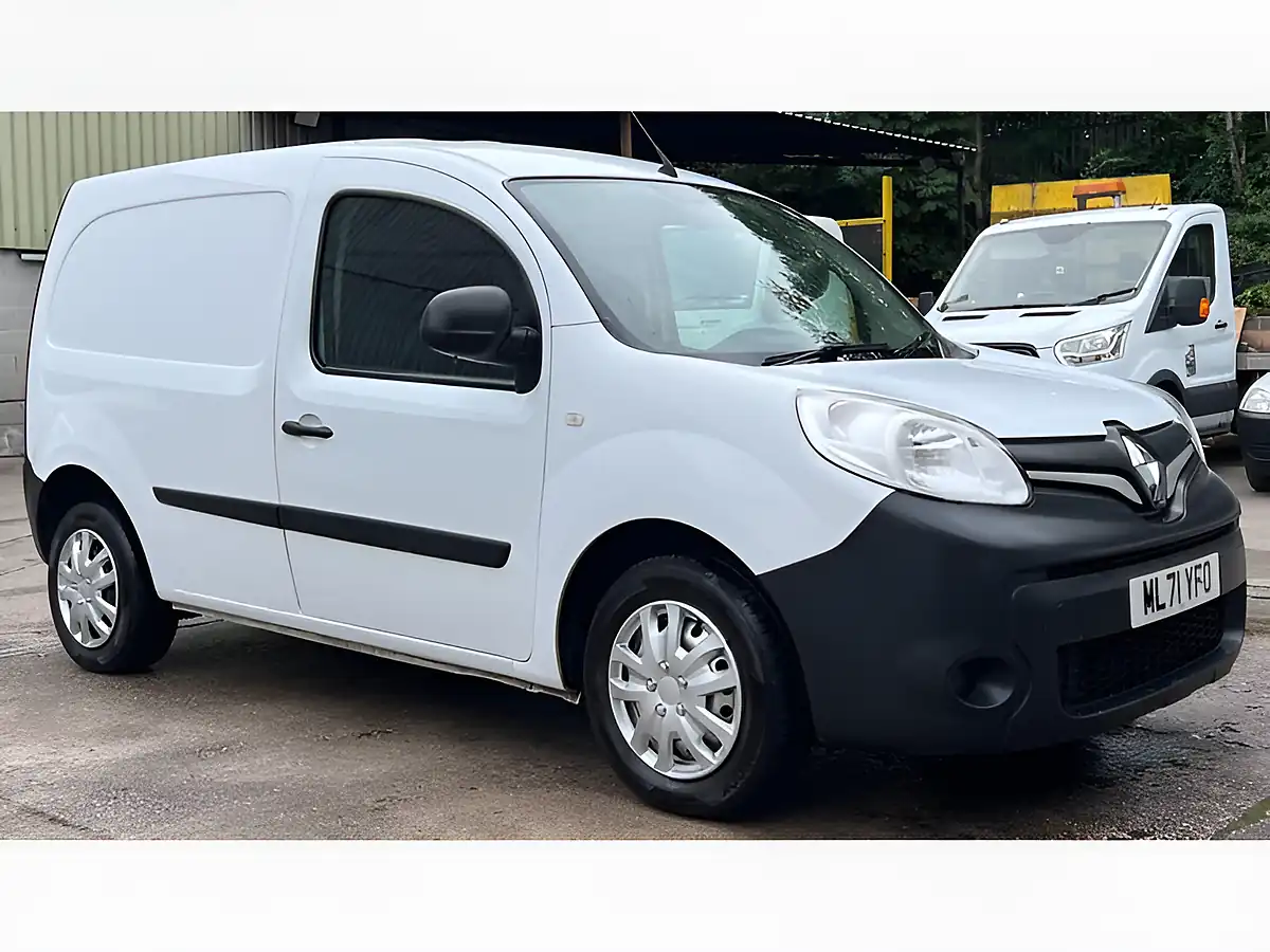 Used 2021 Renault Kangoo ML19 Business White - Interior and Exterior details 5
