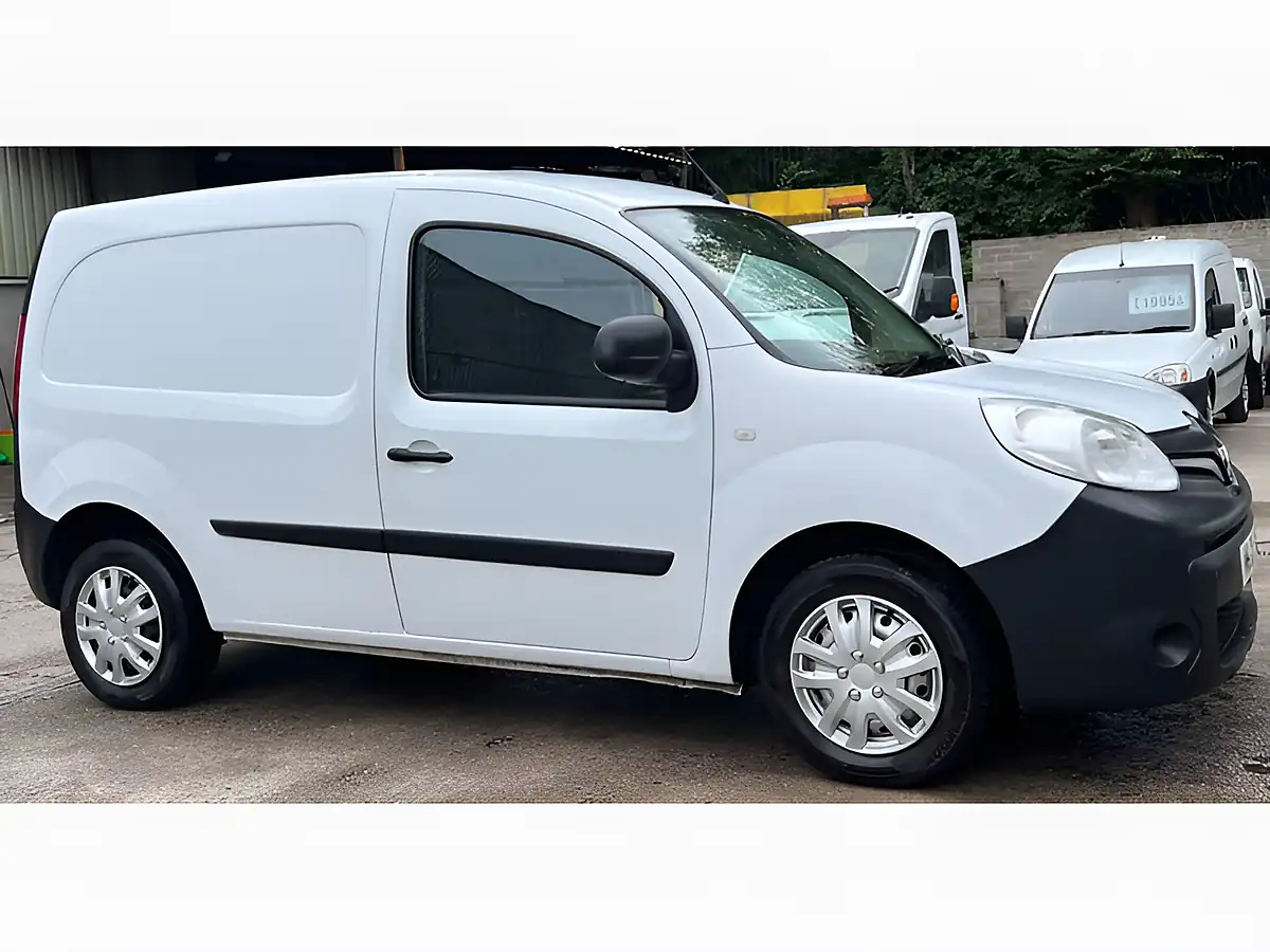 Used 2021 Renault Kangoo ML19 Business White - Interior and Exterior details 6