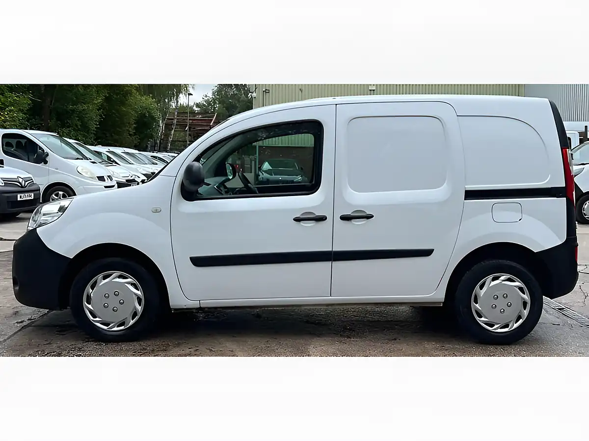 Used 2021 Renault Kangoo ML19 Business White - Interior and Exterior details 12