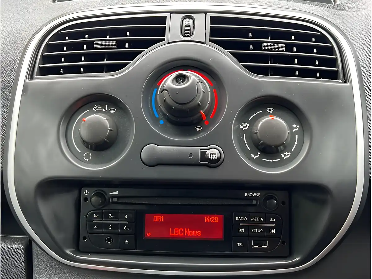 Used 2021 Renault Kangoo ML19 Business White - Interior and Exterior details 18