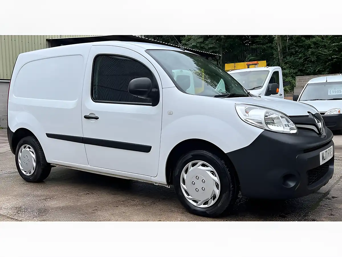 Used 2021 Renault Kangoo ML19 Business White - Interior and Exterior details 5