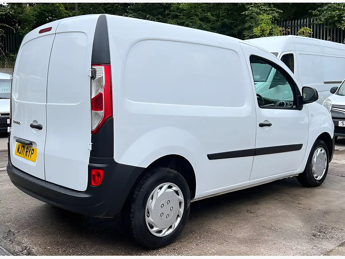 Used 2021 Renault Kangoo ML19 Business White - Interior and Exterior details 9