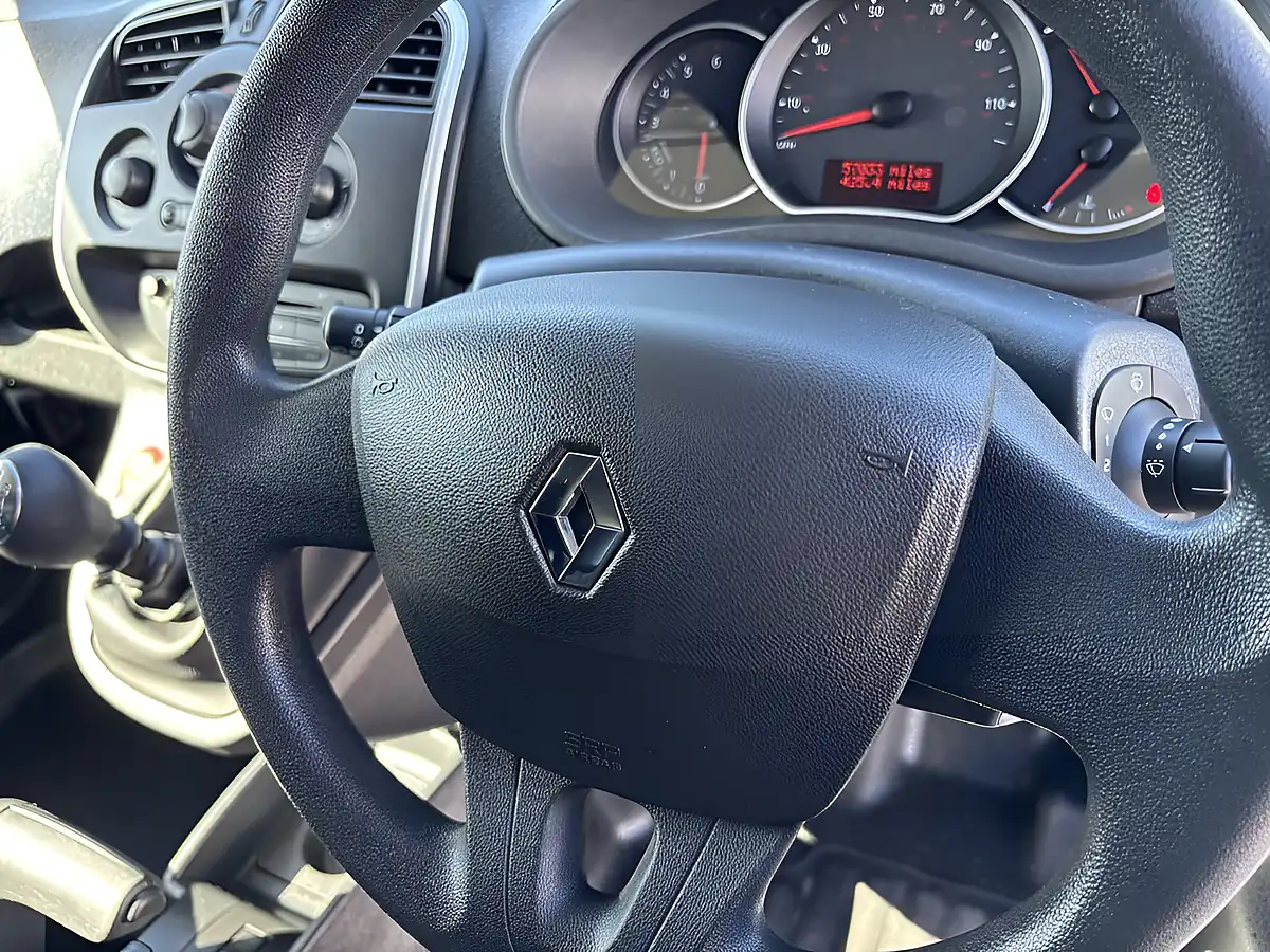 Used 2021 Renault Kangoo ML19 Business+ White - Interior and Exterior details 11