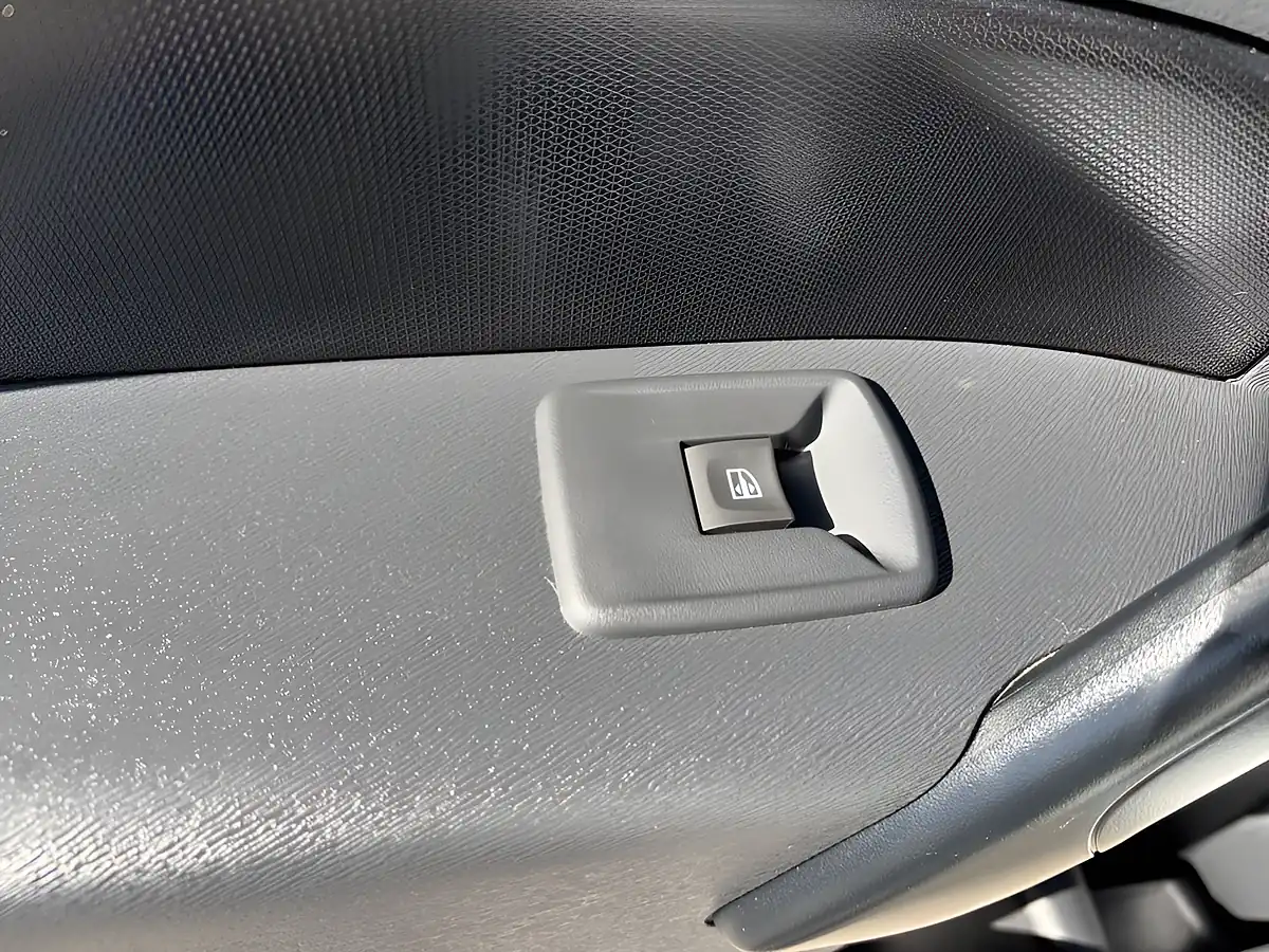 Used 2021 Renault Kangoo ML19 Business+ White - Interior and Exterior details 17