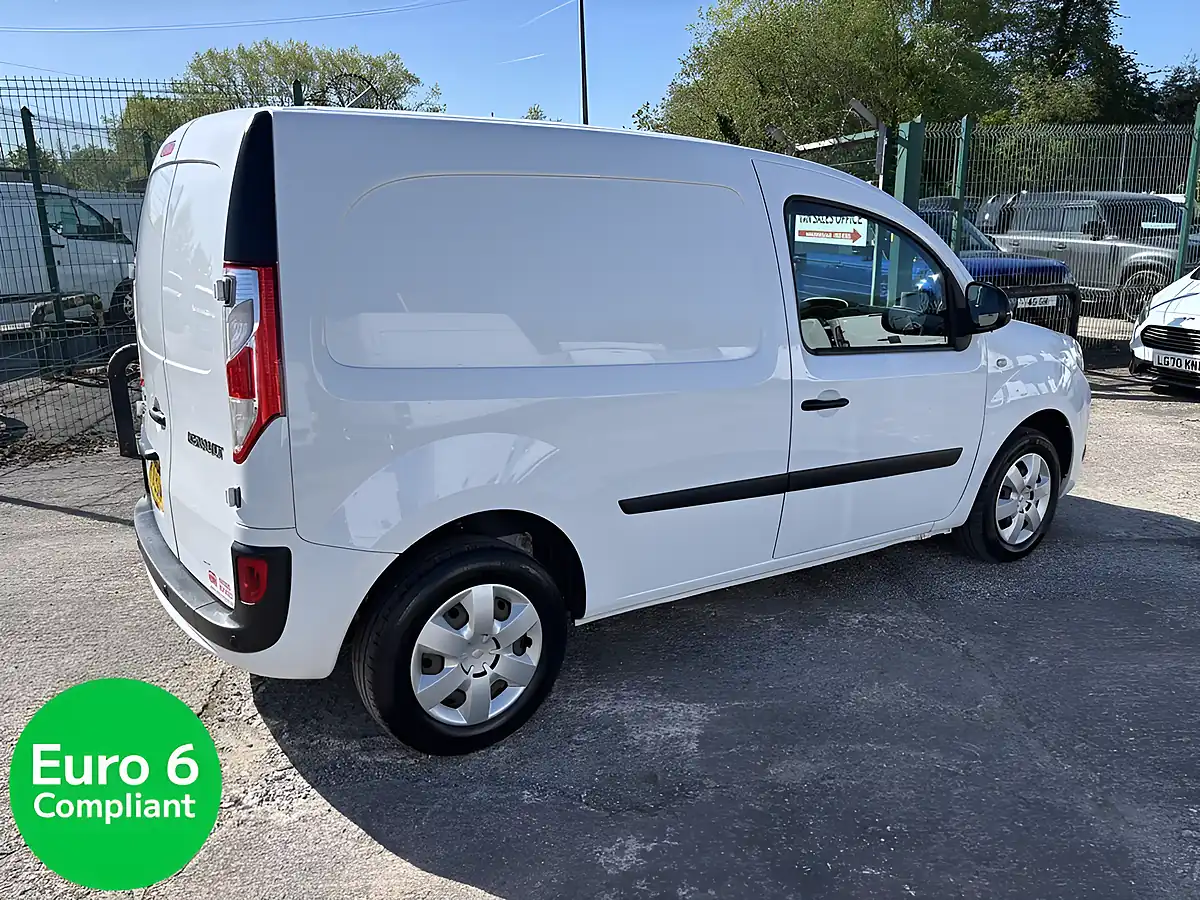 Used 2021 Renault Kangoo ML19 Business+ White - Interior and Exterior details 4