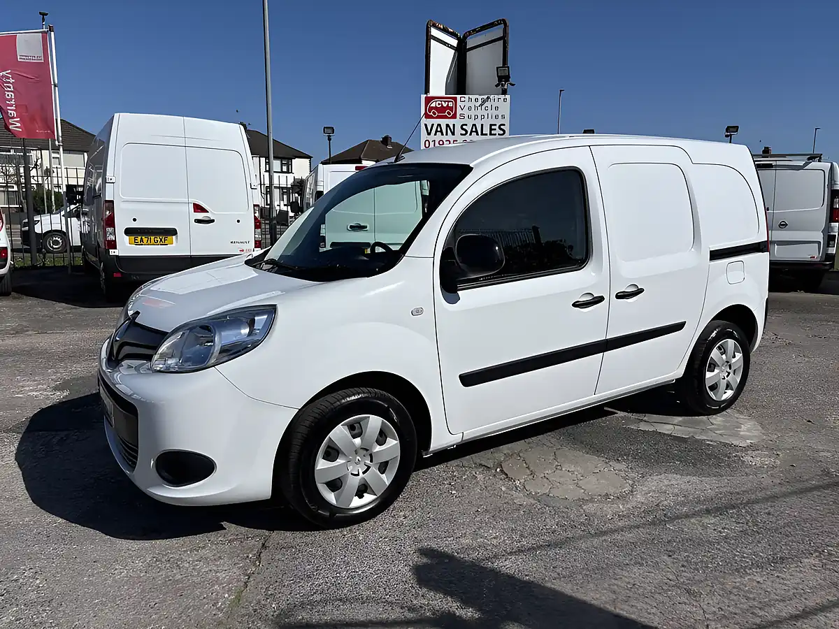 Used 2021 Renault Kangoo ML19 Business+ White - Interior and Exterior details 8