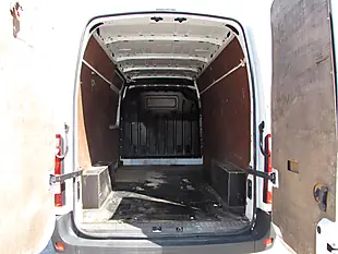 Used 2021 Renault Master 35 Business FWD Mwb Medium Roof White - Interior and Exterior details 11