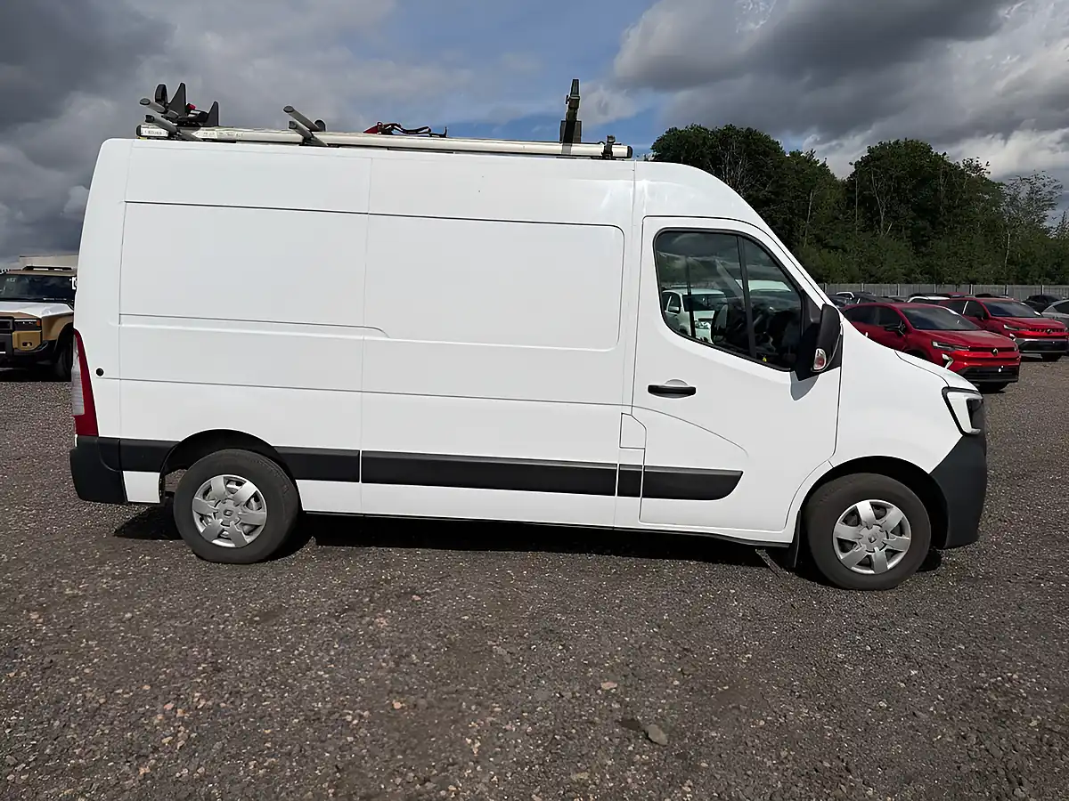 Used 2021 Renault Master 35 Business Panel Van White - Interior and Exterior details 8
