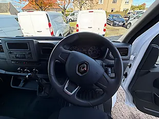Used 2021 Renault Master 35 Business White - Interior and Exterior details 14