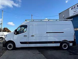 Used 2021 Renault Master 35 Business White - Interior and Exterior details 6