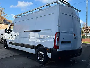 Used 2021 Renault Master 35 Business White - Interior and Exterior details 8
