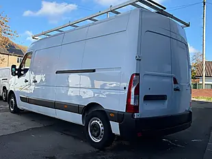 Used 2021 Renault Master 35 Business White - Interior and Exterior details 9