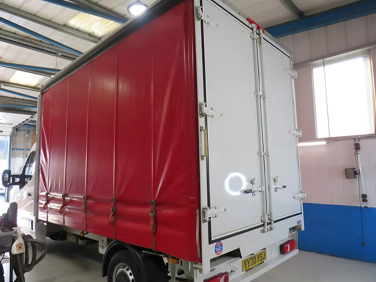 Used 2021 Renault Master 35 Luton Curtainsider White - Interior and Exterior details 5