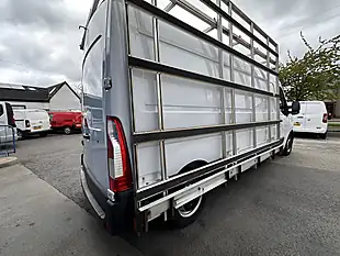 Used 2021 Renault Master Business Mineral White - Interior and Exterior details 7