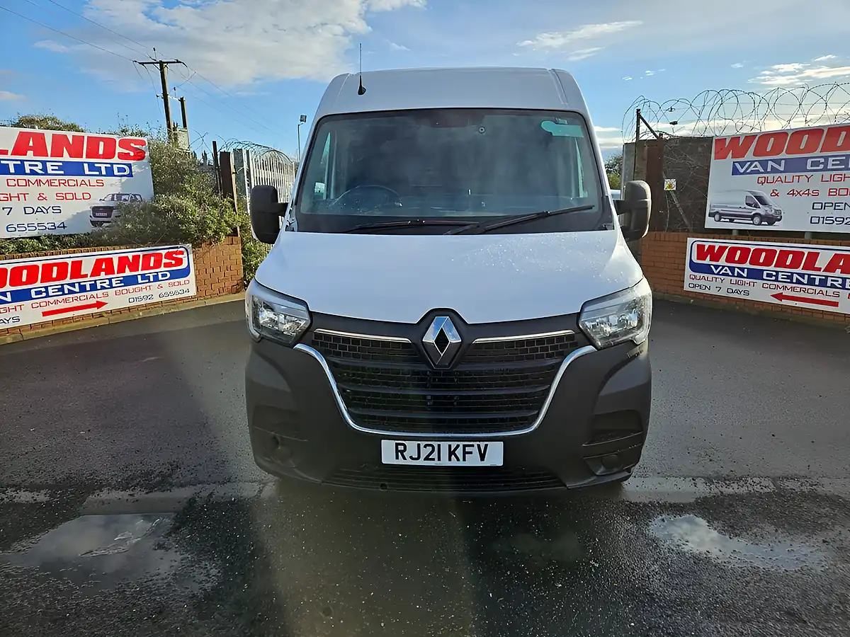 Used 2021 Renault Master Business Mineral White - Interior and Exterior details 3