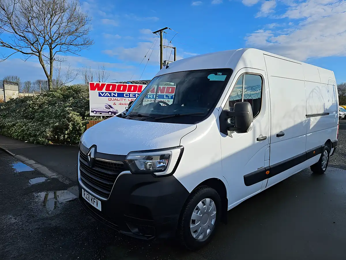 Used 2021 Renault Master Business Mineral White - Interior and Exterior details 4