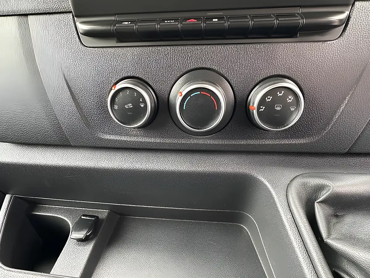 Used 2021 Renault Master Business Panel Van White - Interior and Exterior details 13