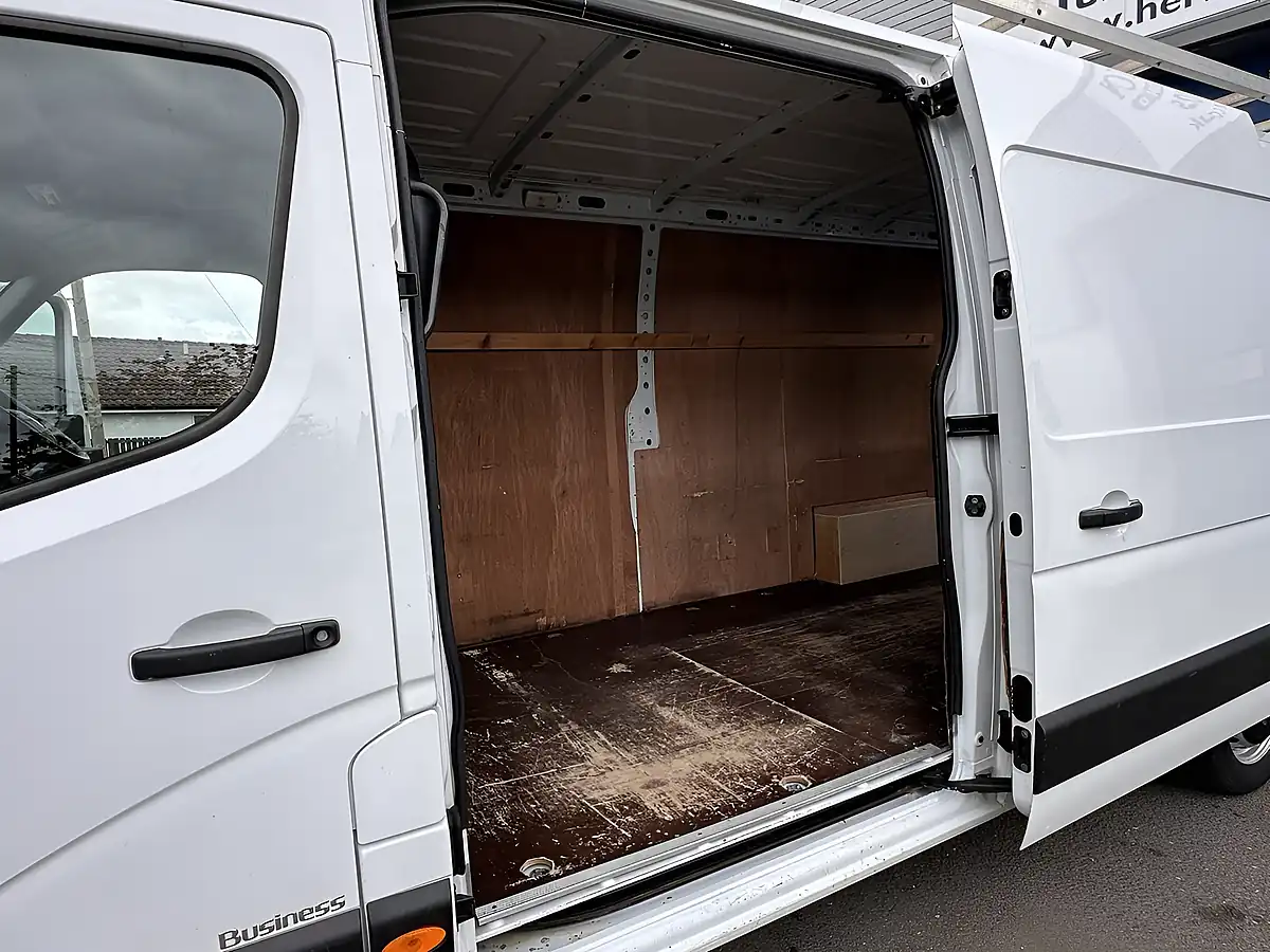 Used 2021 Renault Master Business Panel Van White - Interior and Exterior details 14