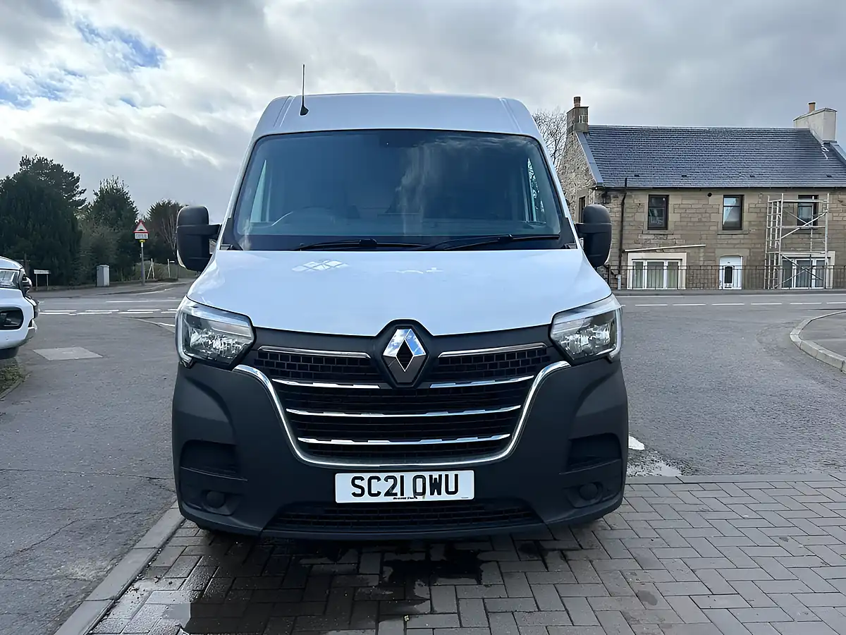 Used 2021 Renault Master Business+ White - Interior and Exterior details 4