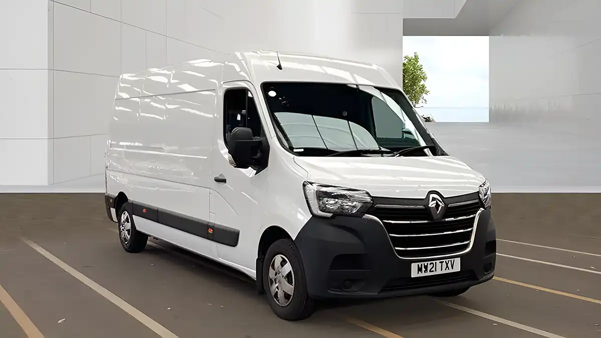 Used 2021 Renault Master Business+ White - Front View