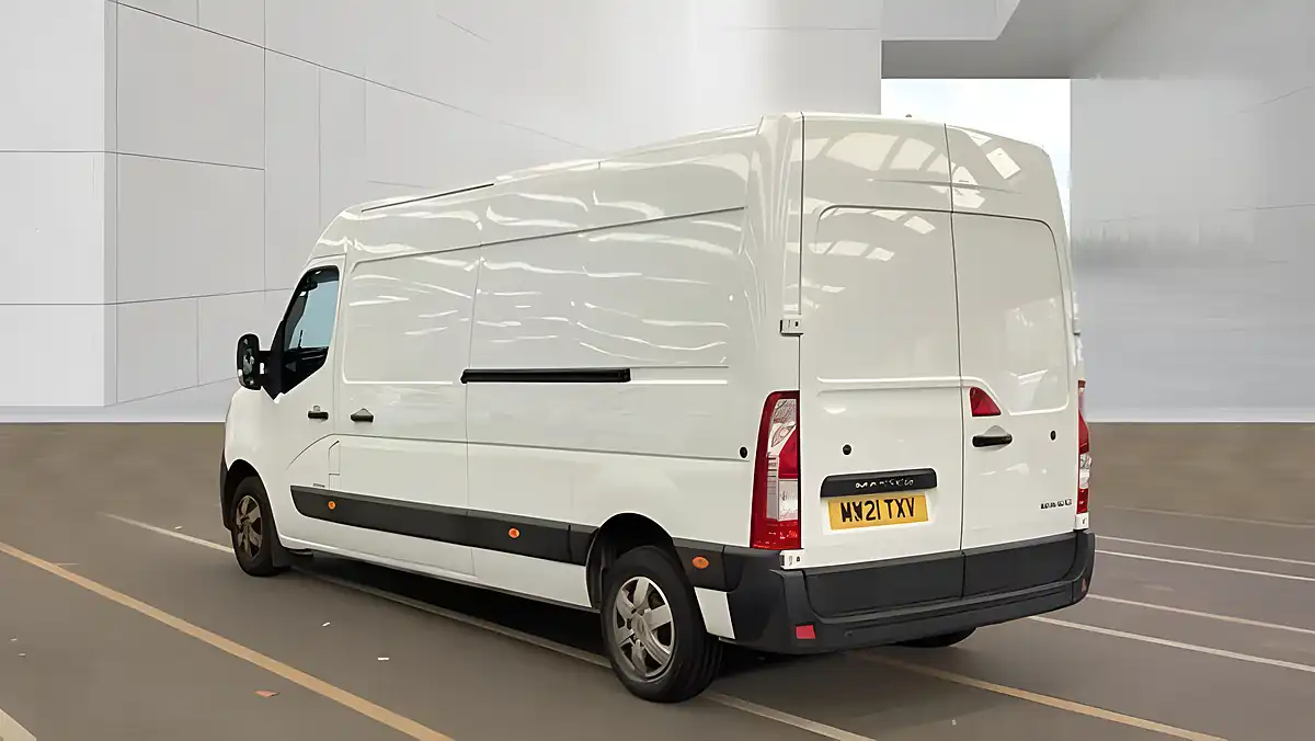 Used 2021 Renault Master Business+ White - Interior and Exterior details 3