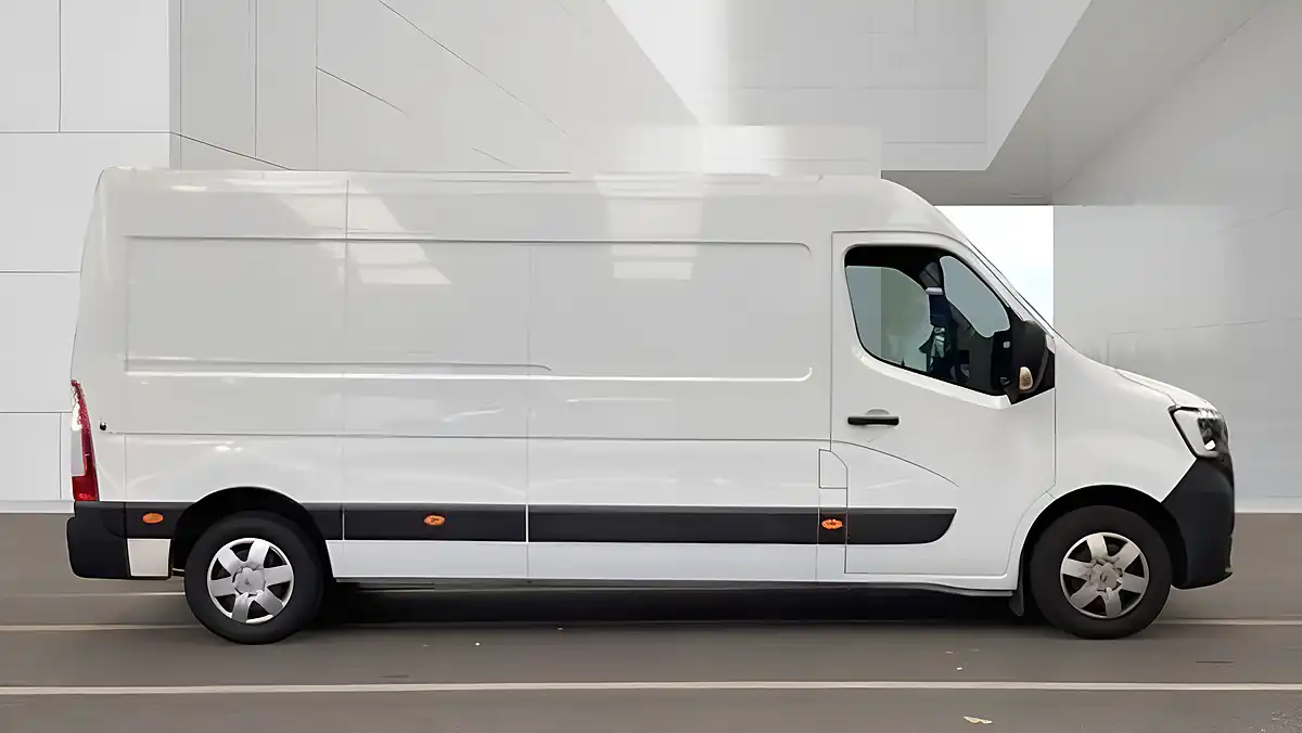 Used 2021 Renault Master Business+ White - Interior and Exterior details 5