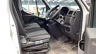 Used 2021 Renault Master Business+ White - Interior and Exterior details 9