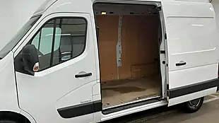 Used 2021 Renault Master Business White - Interior and Exterior details 11