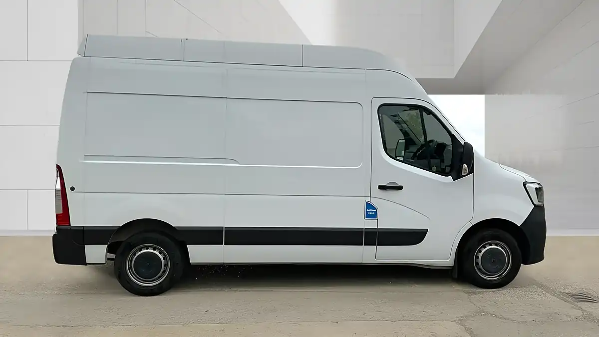 Used 2021 Renault Master Business White - Interior and Exterior details 6