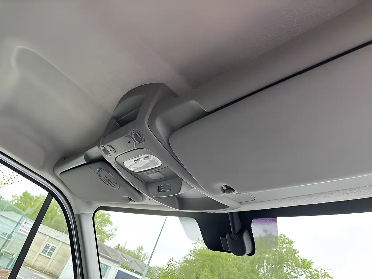 Used 2021 Renault Master Business+ White - Interior and Exterior details 10