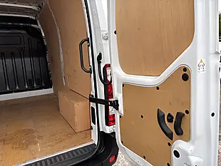 Used 2021 Renault Master Business+ White - Interior and Exterior details 14