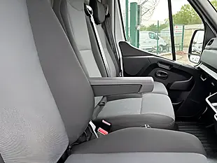Used 2021 Renault Master Business+ White - Interior and Exterior details 8