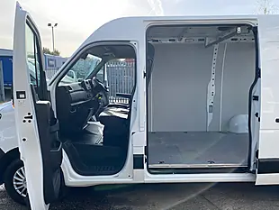 Used 2021 Renault Master Business + White - Interior and Exterior details 12