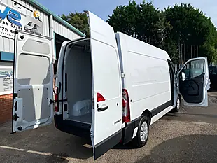 Used 2021 Renault Master Business + White - Interior and Exterior details 14