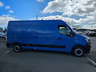 Used 2021 Renault Master LM35 B-Ness Lwb Caribbean Blue - Interior and Exterior details 2