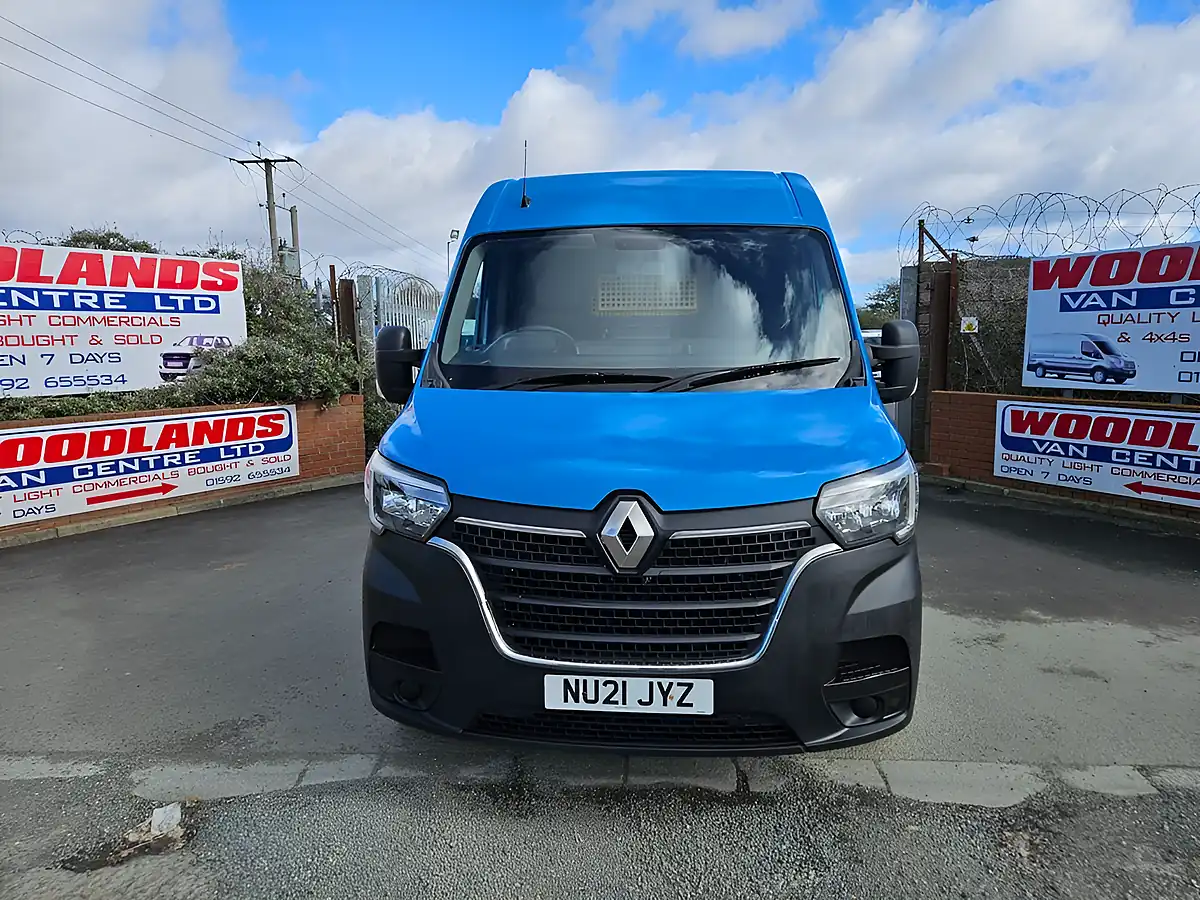 Used 2021 Renault Master LM35 B-Ness Lwb Caribbean Blue - Interior and Exterior details 3